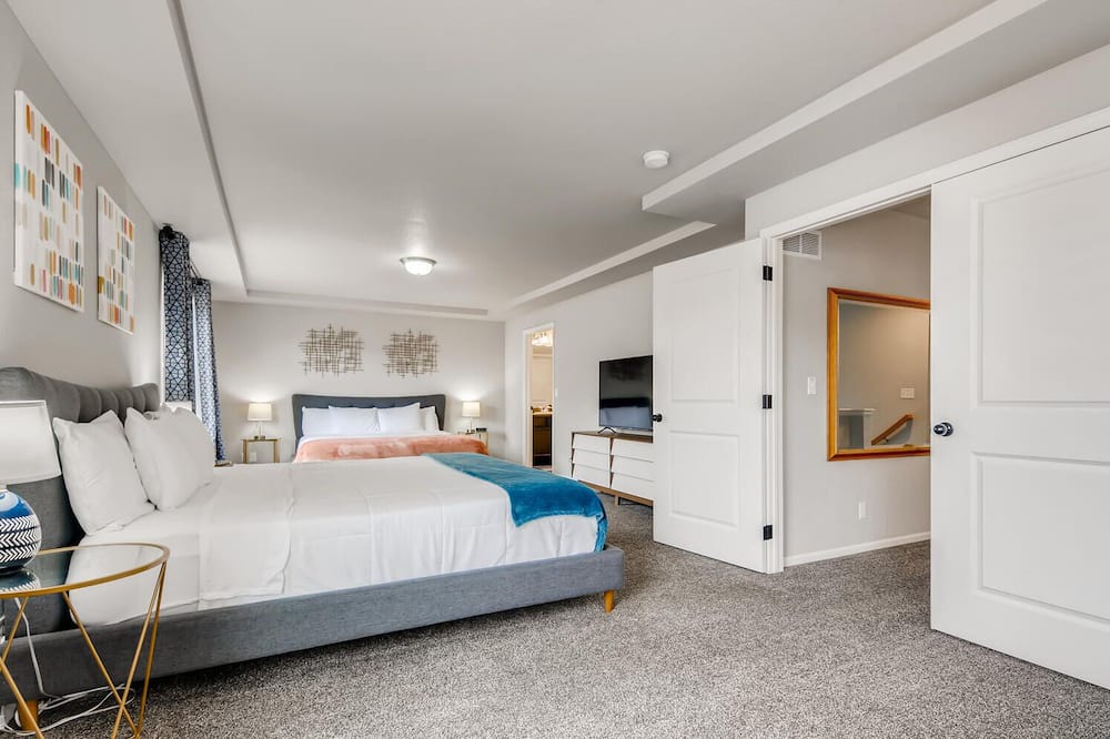 Photo of Bedroom in Green Valley Ranch