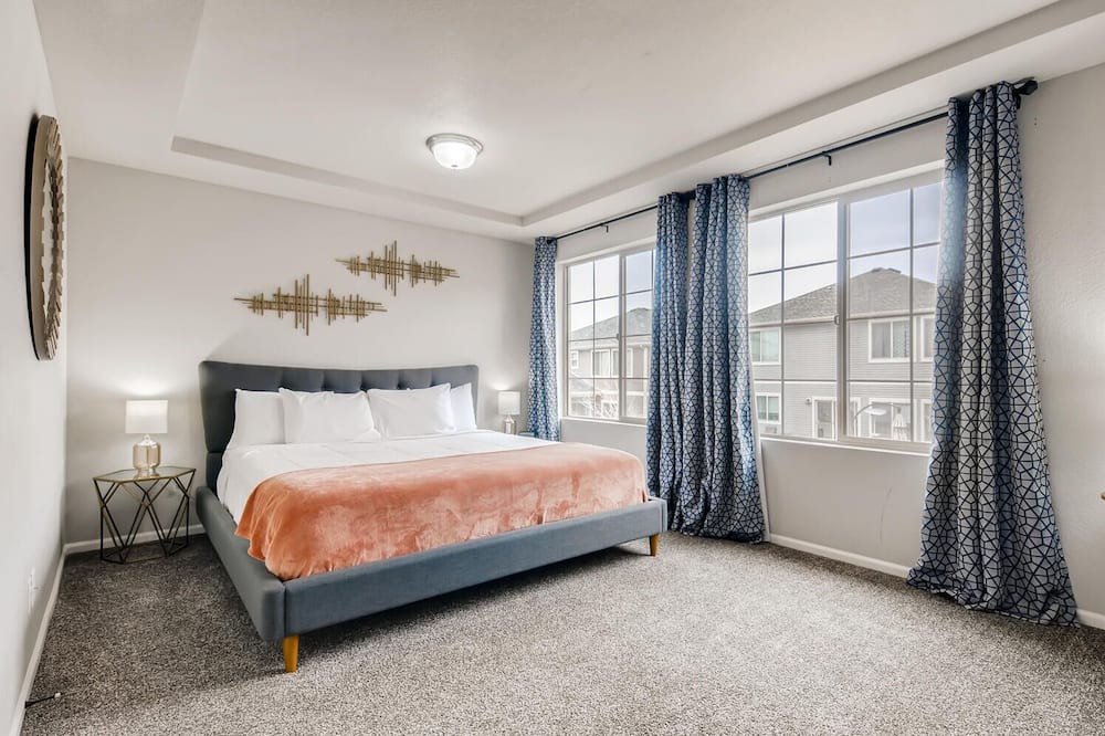 Photo of Bedroom in Green Valley Ranch
