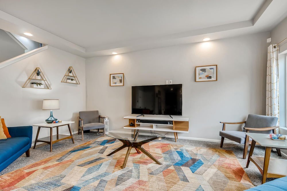Photo of Livingroom in Green Valley Ranch