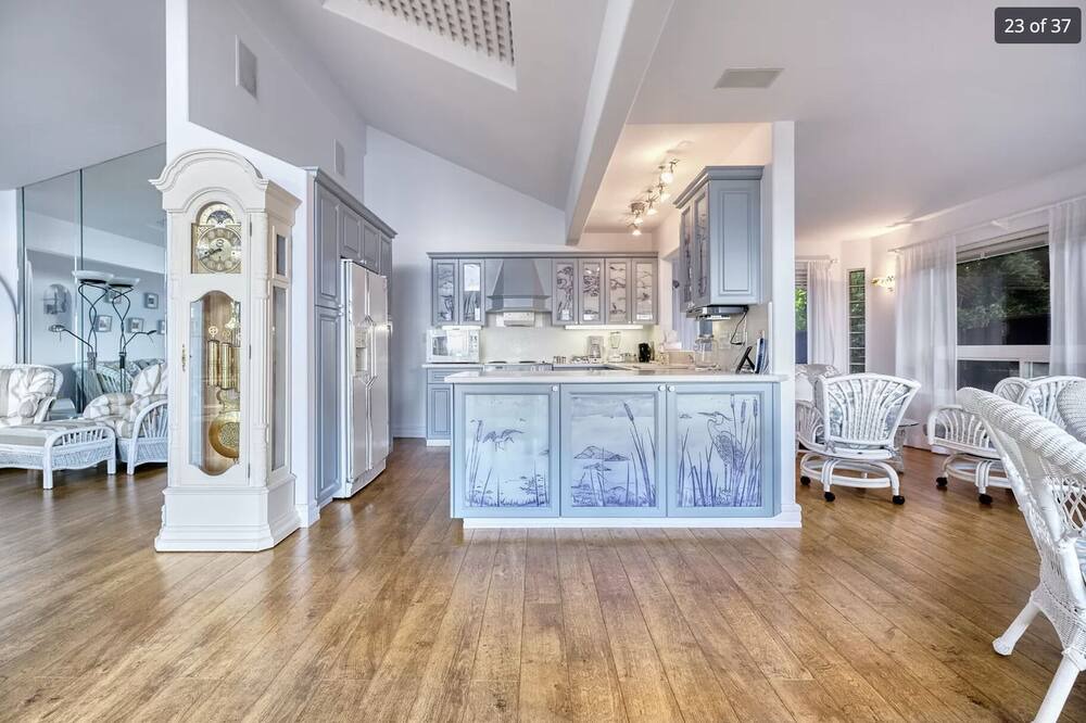 Photo of Bedroom in Beach Haven