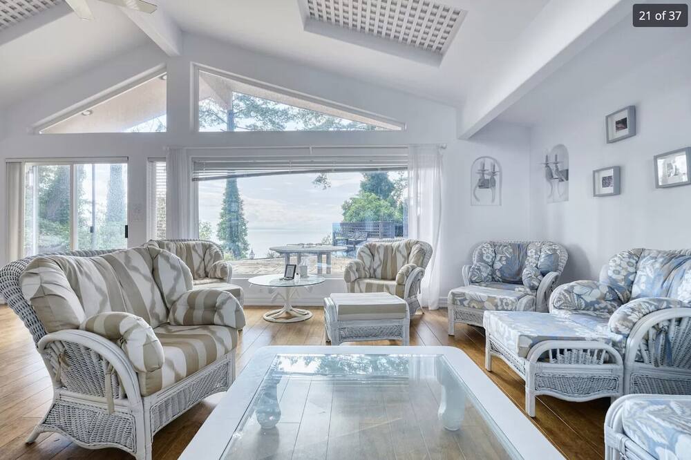 Photo of Livingroom in Beach Haven