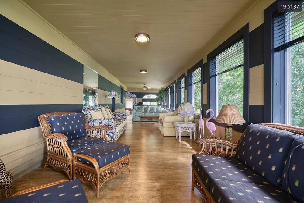 Photo of Livingroom in Beach Haven