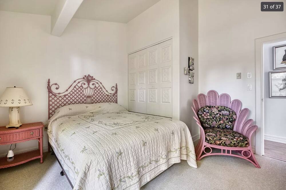 Photo of Bedroom in Beach Haven
