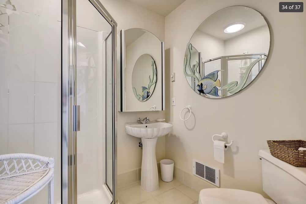 Photo of Bathroom in Beach Haven