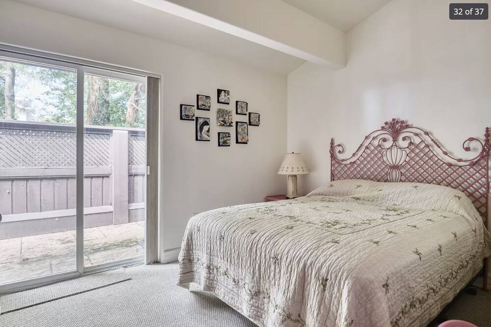 Photo of Bedroom in Beach Haven