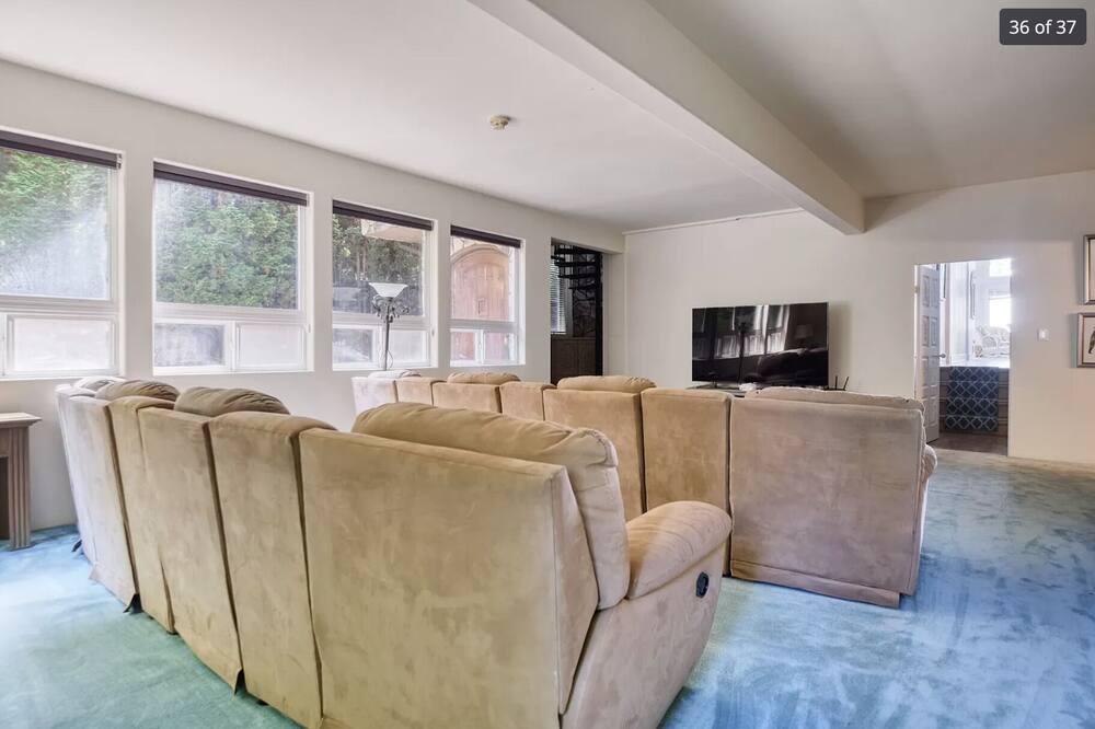 Photo of Livingroom in Beach Haven