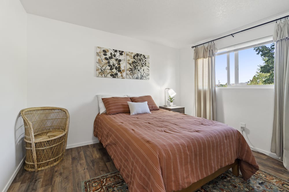 Photo of Bedroom in Council