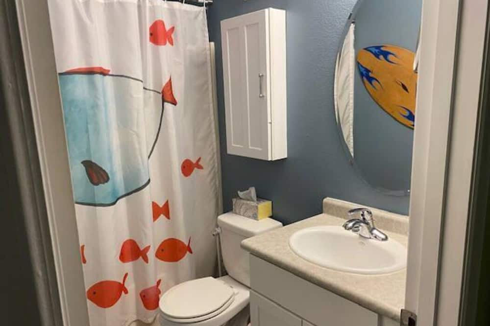 Photo of Bathroom in Lawton Park