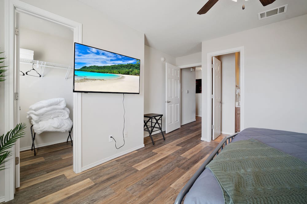 Photo of Bedroom in North Overton