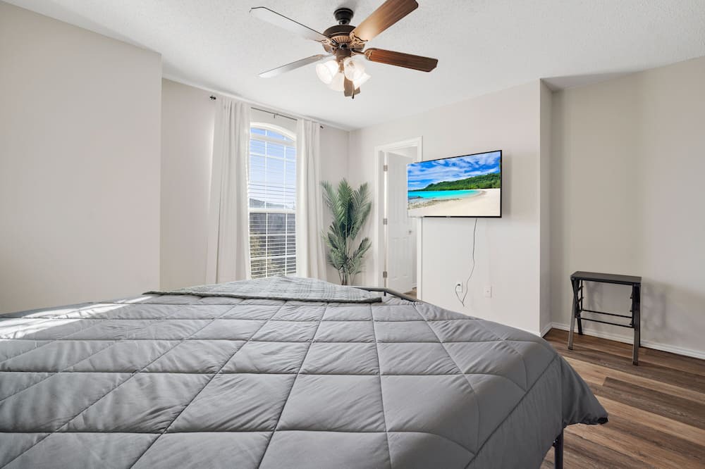 Photo of Bedroom in North Overton