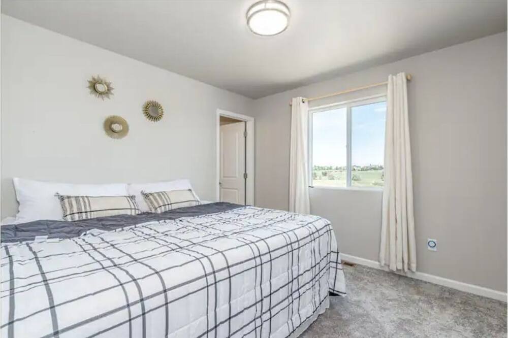 Photo of Bedroom in Thornton