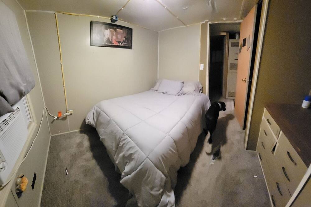 Photo of Bedroom in Maryville