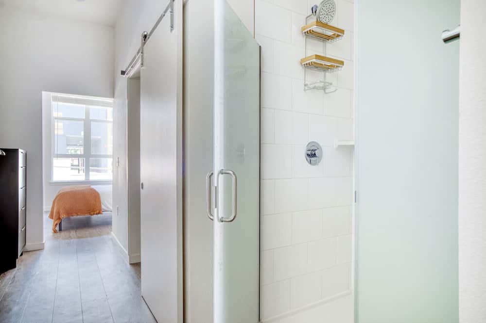 Photo of Bathroom in Five Points