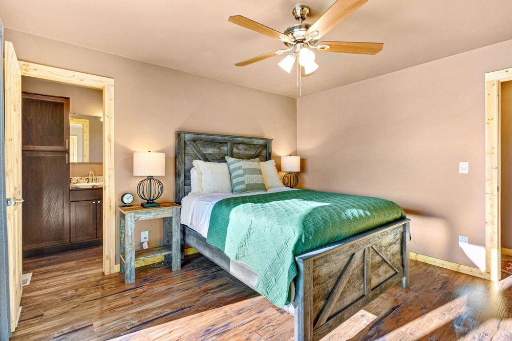 Photo of Bedroom in Brewster