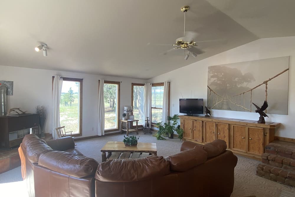 Photo of Livingroom in Larkspur