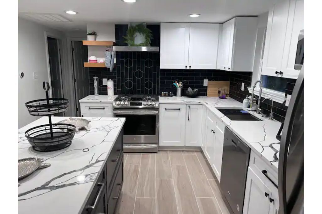 Photo of Kitchen in Laguna Park