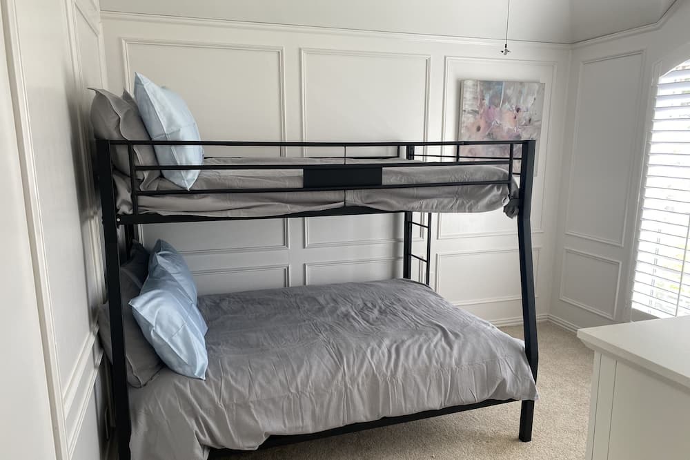 Photo of Bedroom in Flower Mound