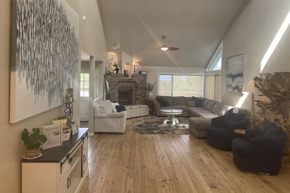 Photo of Bedroom in The Pinery