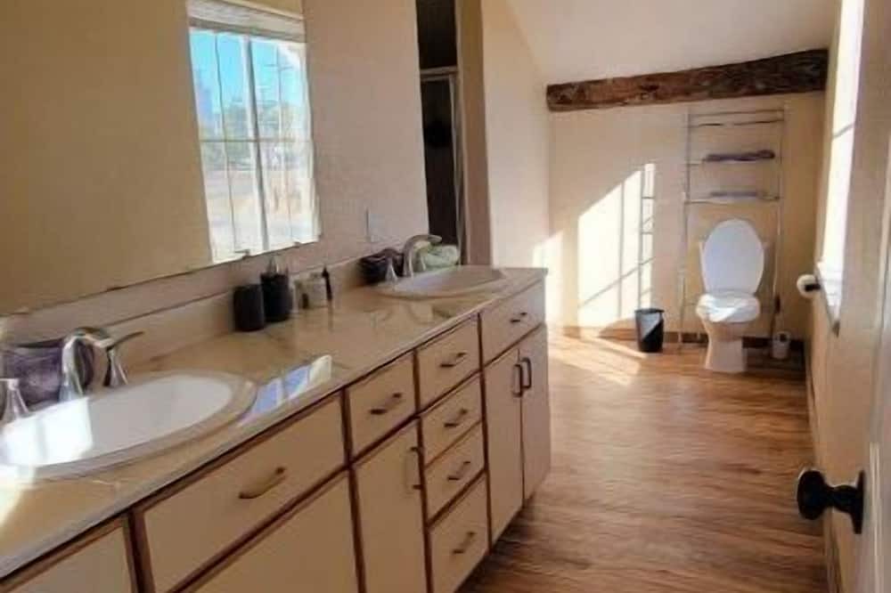 Photo of Kitchen in Crowley County
