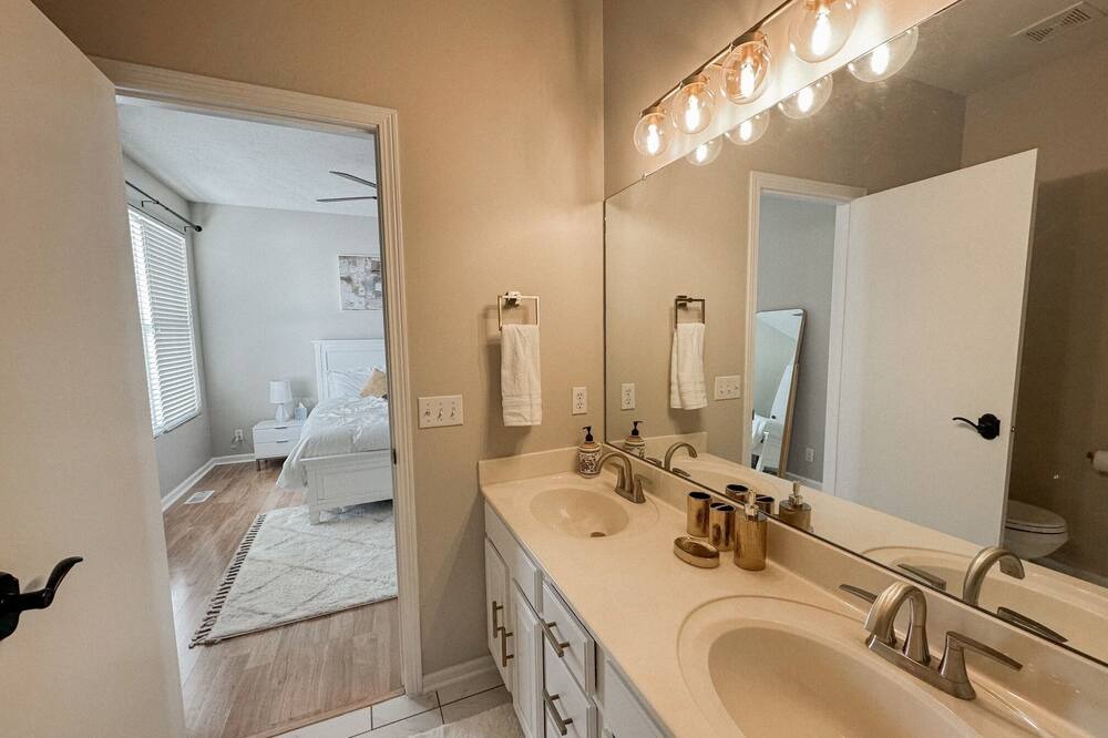 Photo of Bathroom in Millard