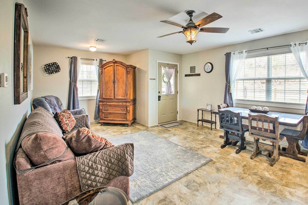Photo of Bedroom in Booneville