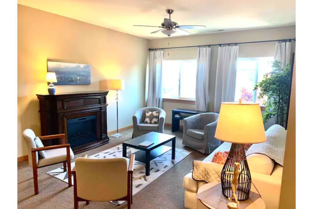 Photo of Livingroom in Auburn
