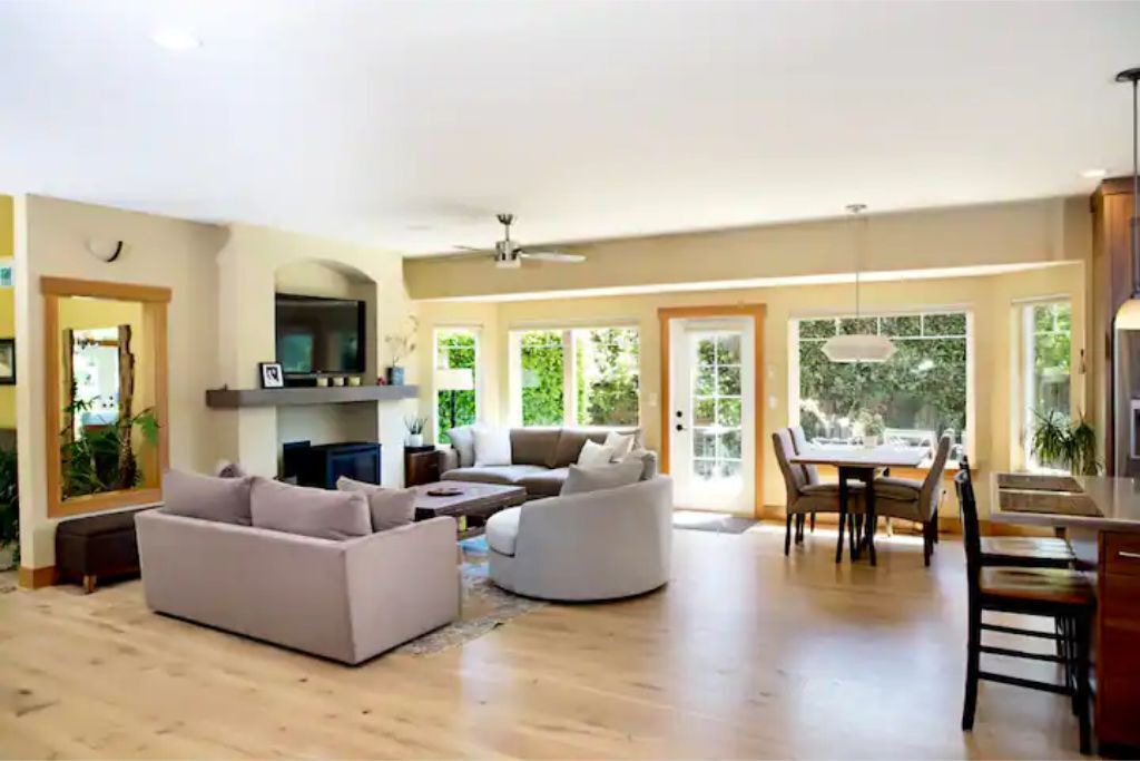 Photo of Livingroom in Auburn