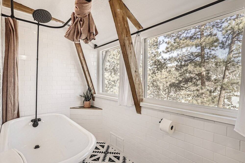 Photo of Bathroom in Morrison