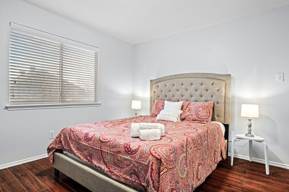Photo of Bedroom in Frisco