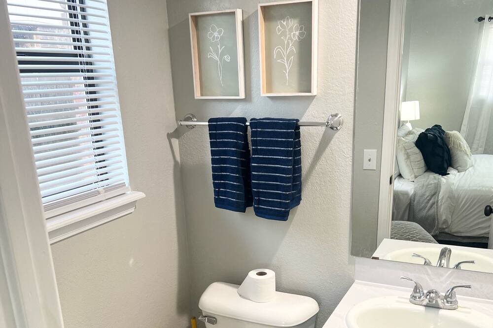 Photo of Bathroom in Enid