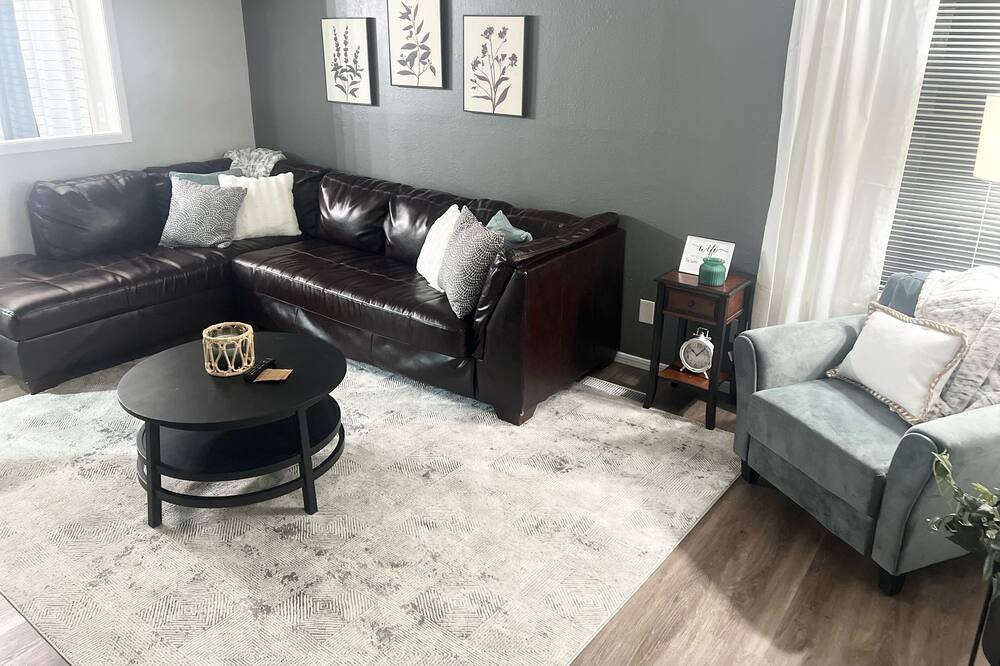 Photo of Livingroom in Enid