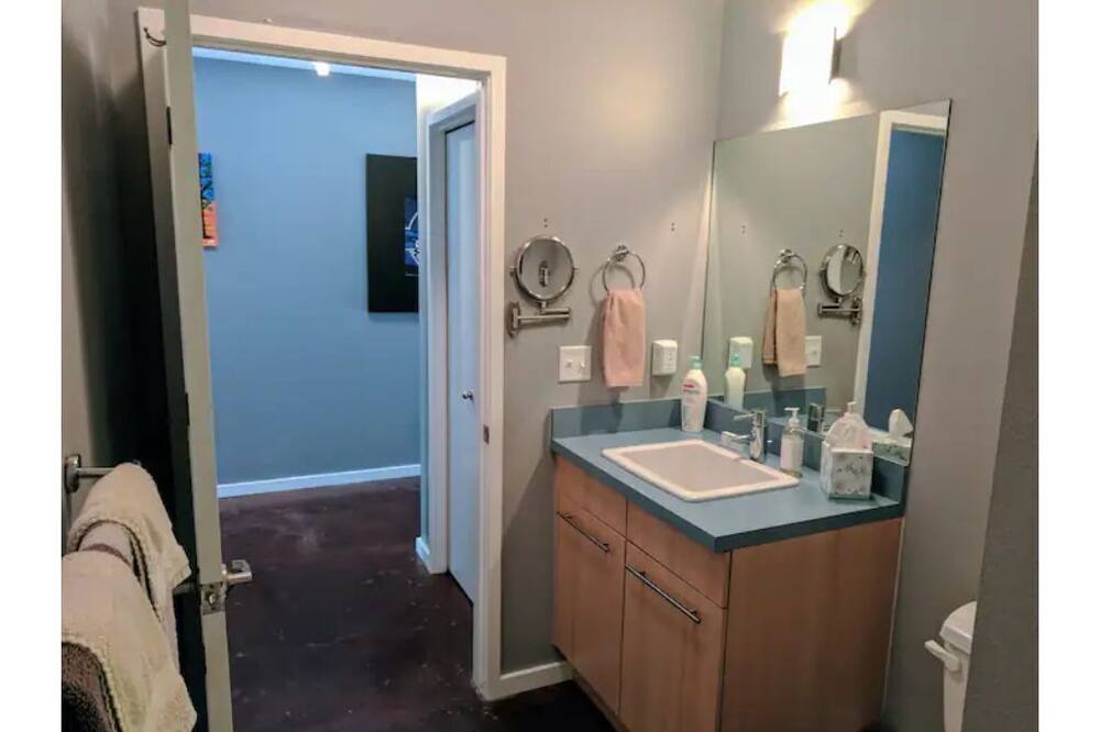 Photo of Bathroom in Old Town North
