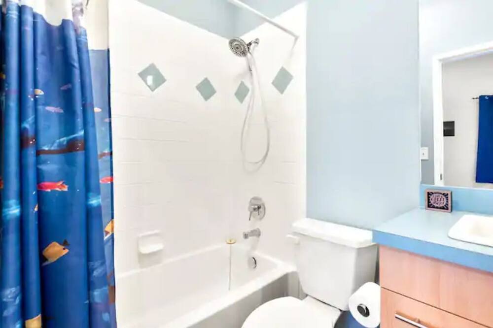Photo of Bathroom in Old Town North