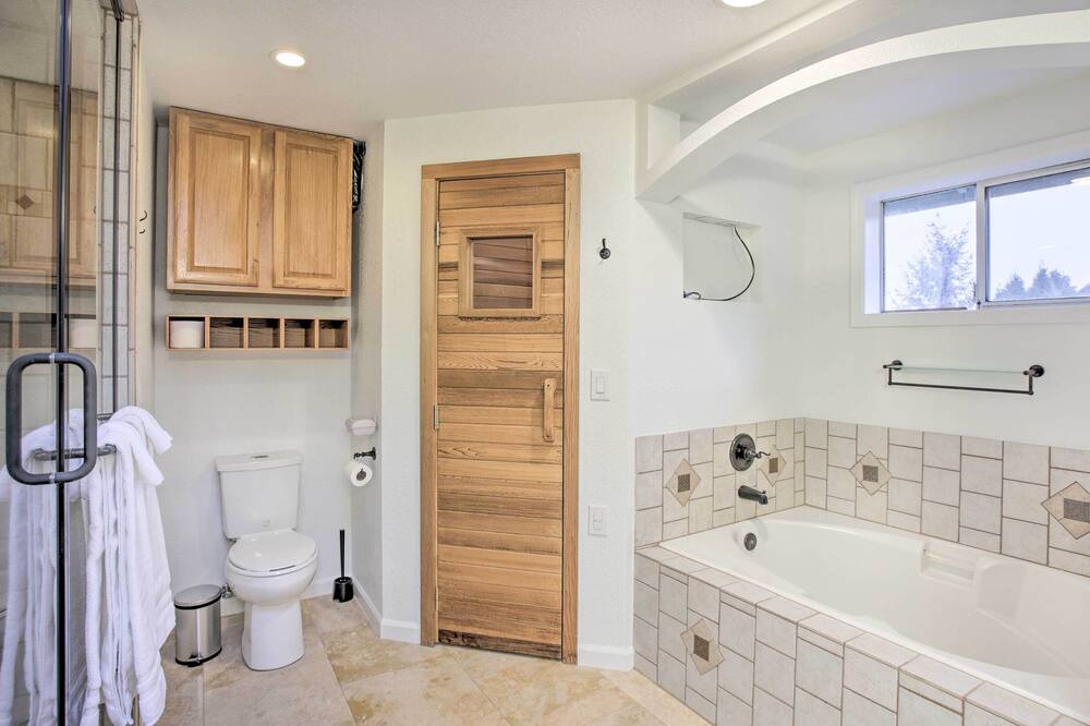 Photo of Bathroom in Auburn
