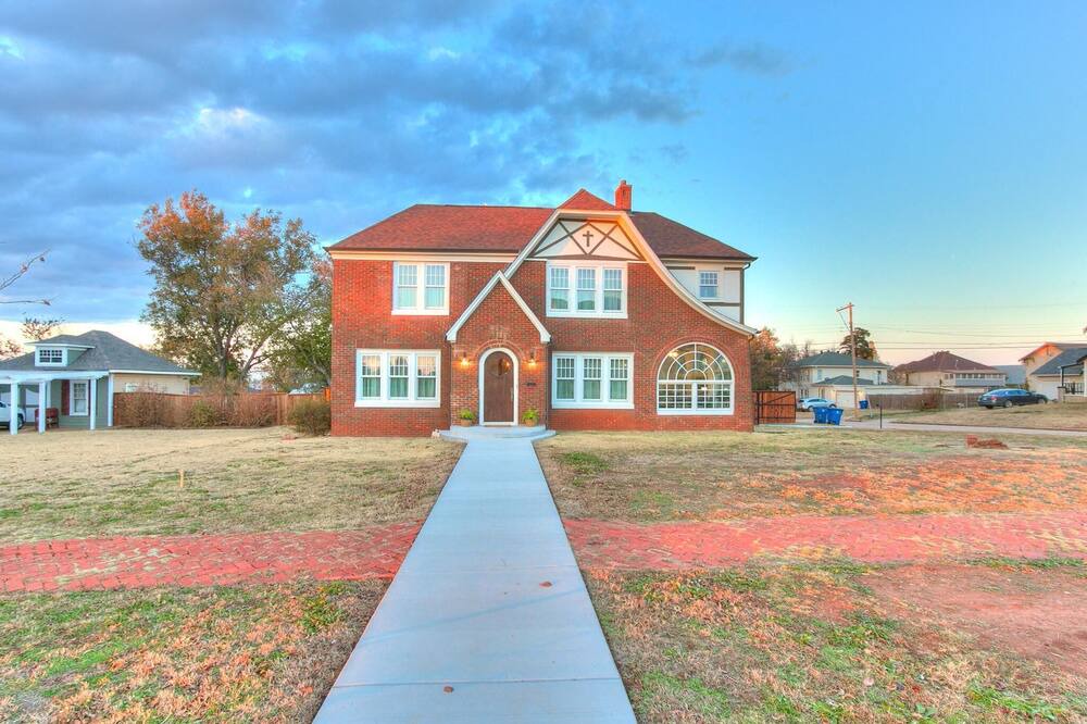 Photo of Outdoor in Guthrie