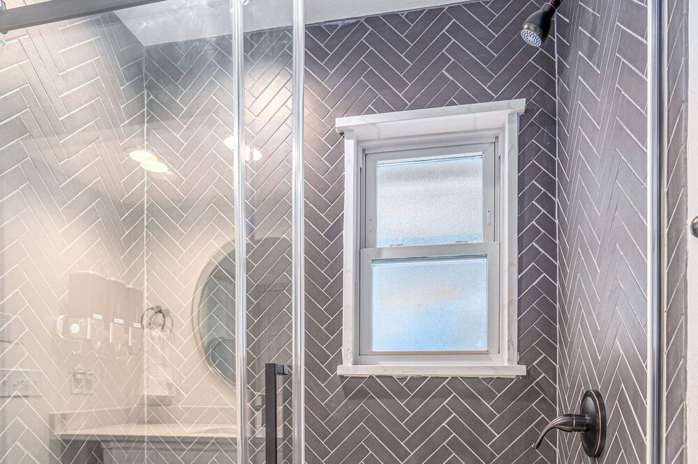 Photo of Bathroom in Doubleheader