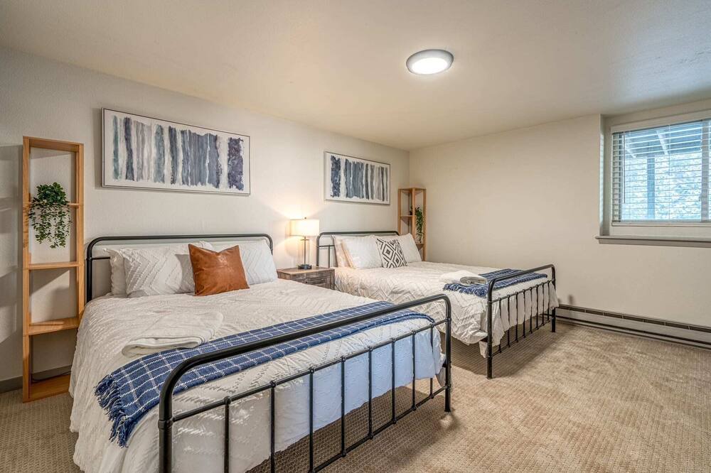 Photo of Bathroom in Doubleheader