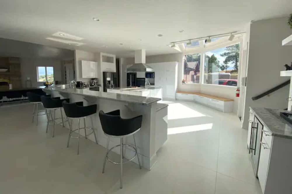 Photo of Kitchen in Indian Hills