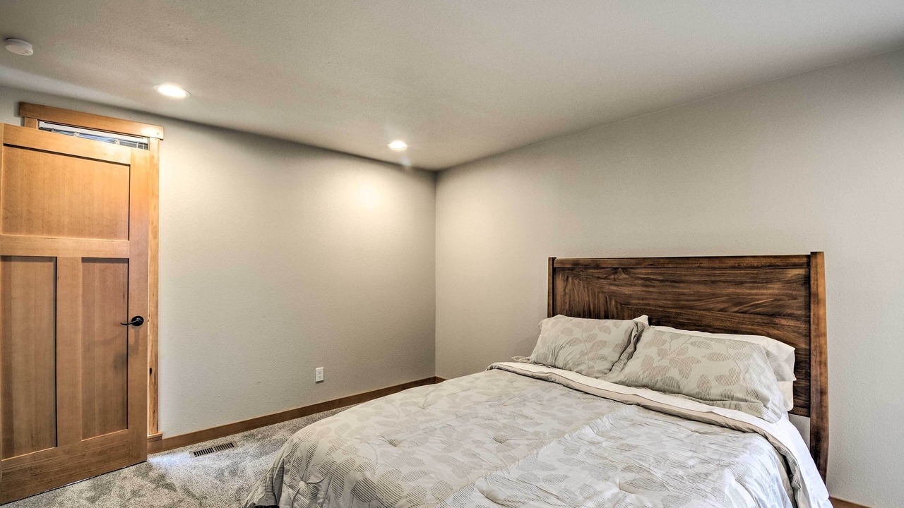 Photo of Bedroom in Edgewood