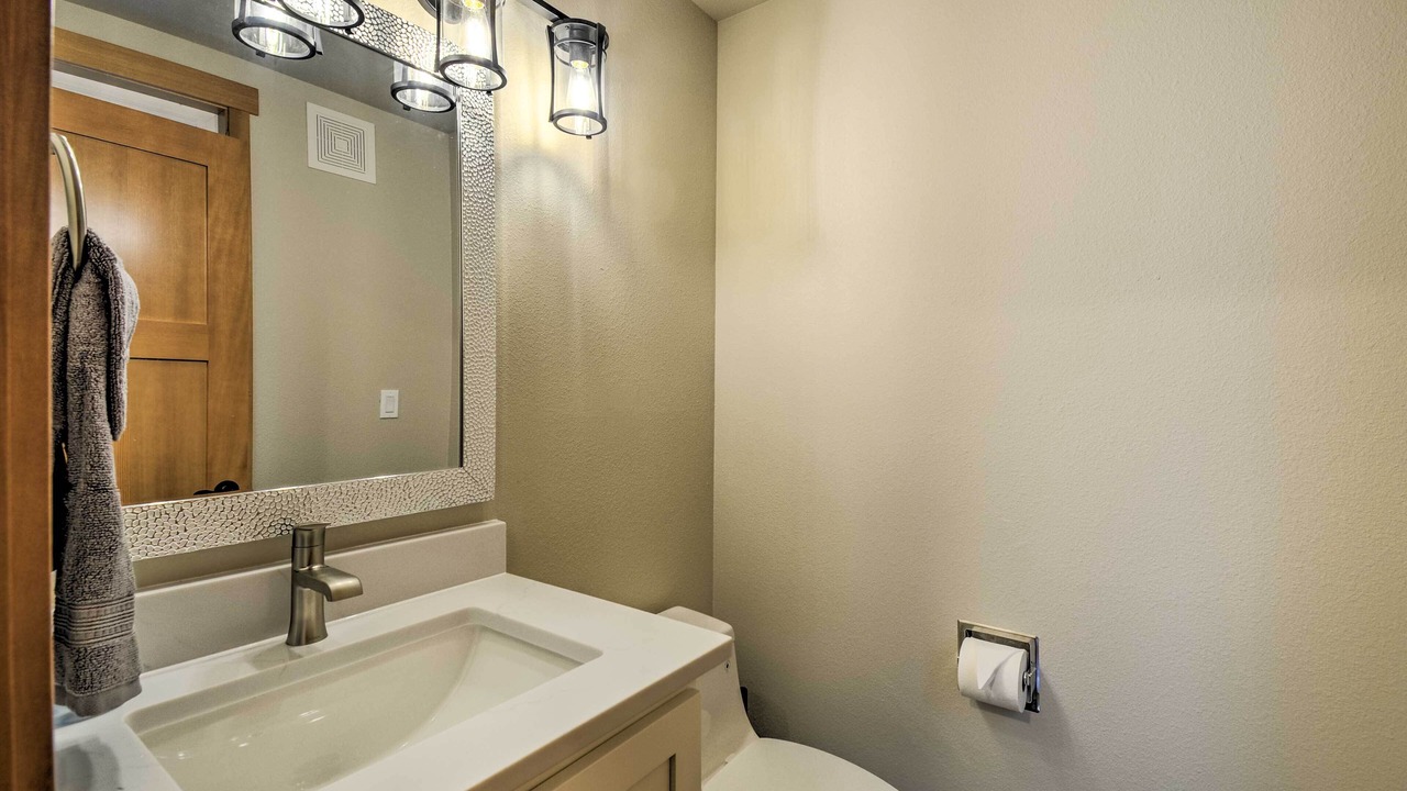 Photo of Bathroom in Edgewood
