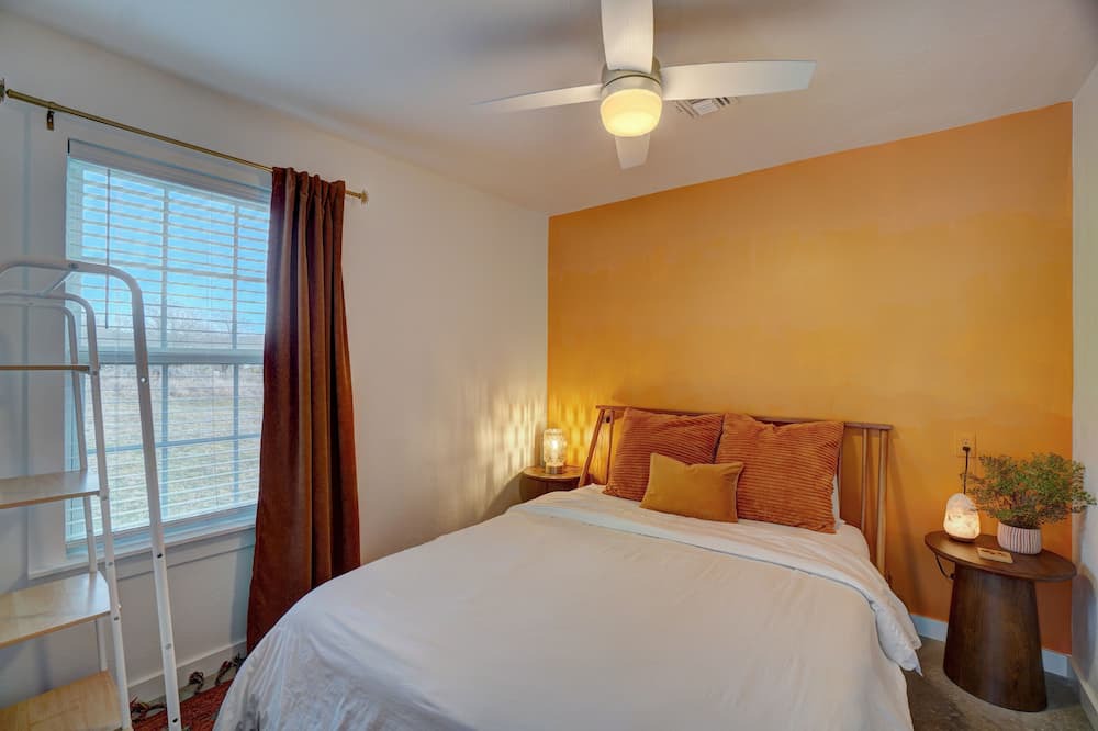 Photo of Bedroom in Medicine Park