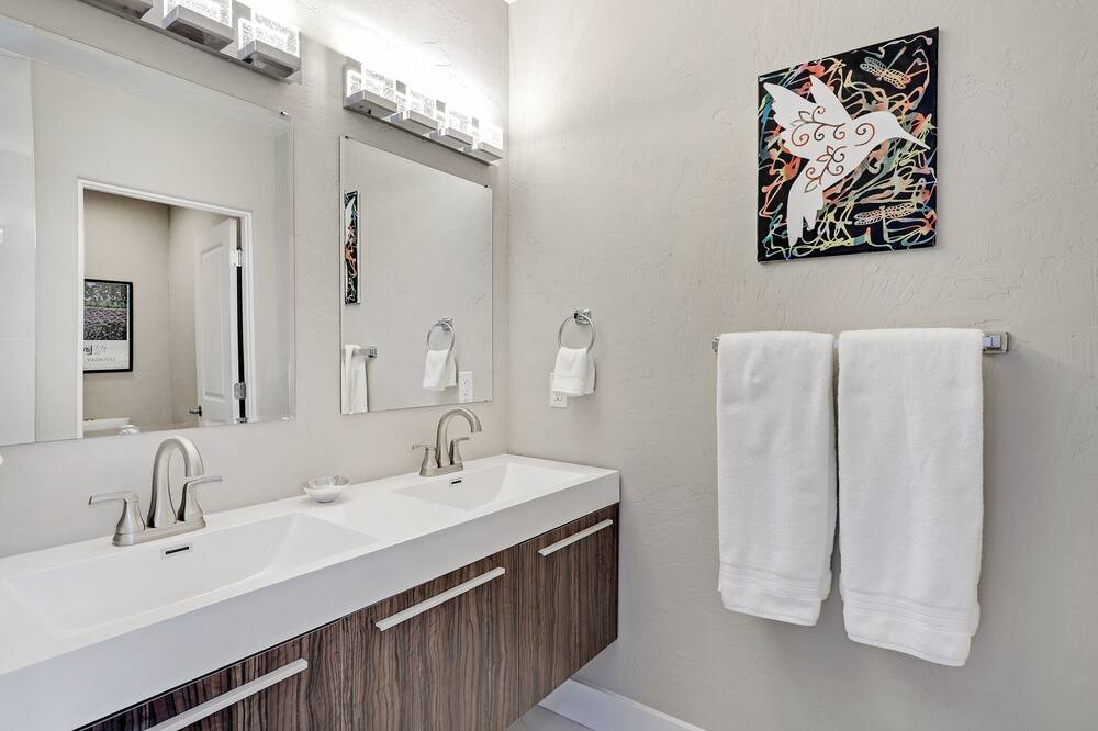 Photo of Bathroom in West Old Town