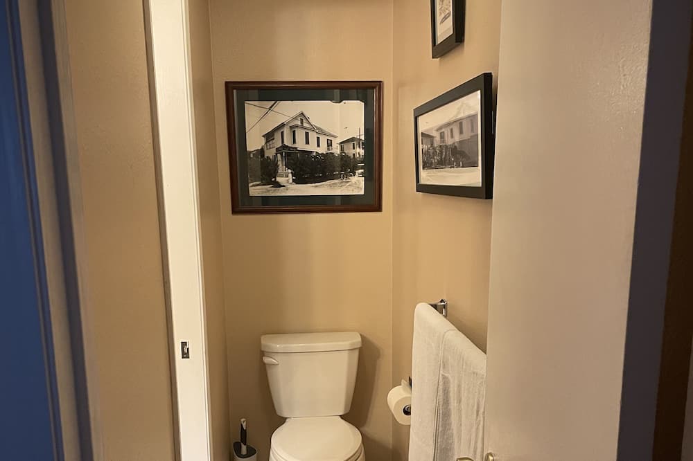 Photo of Bathroom in Ontario