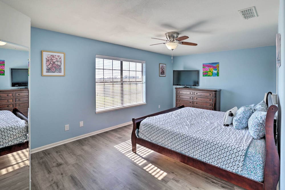 Photo of Bedroom in Sanger