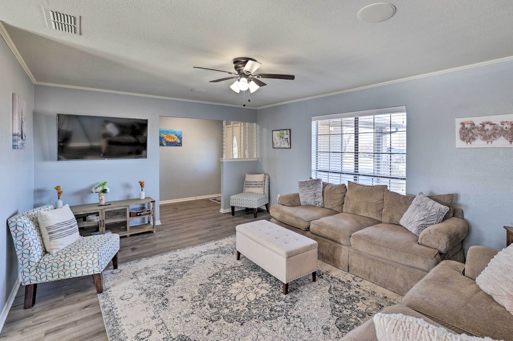 Photo of Bedroom in Sanger