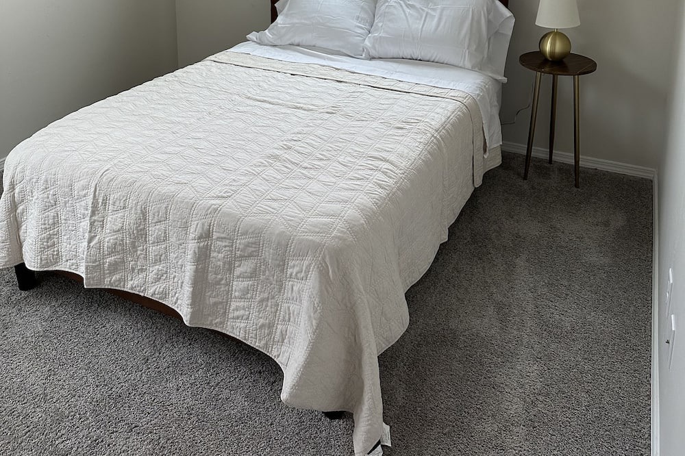 Photo of Bedroom in Los Lunas
