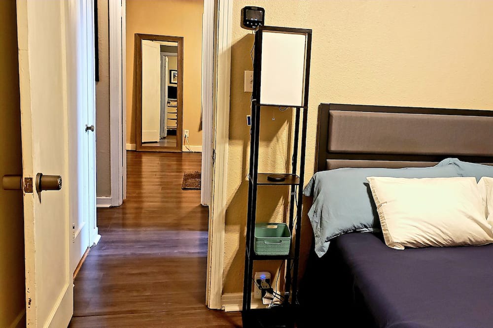 Photo of Bathroom in Portales