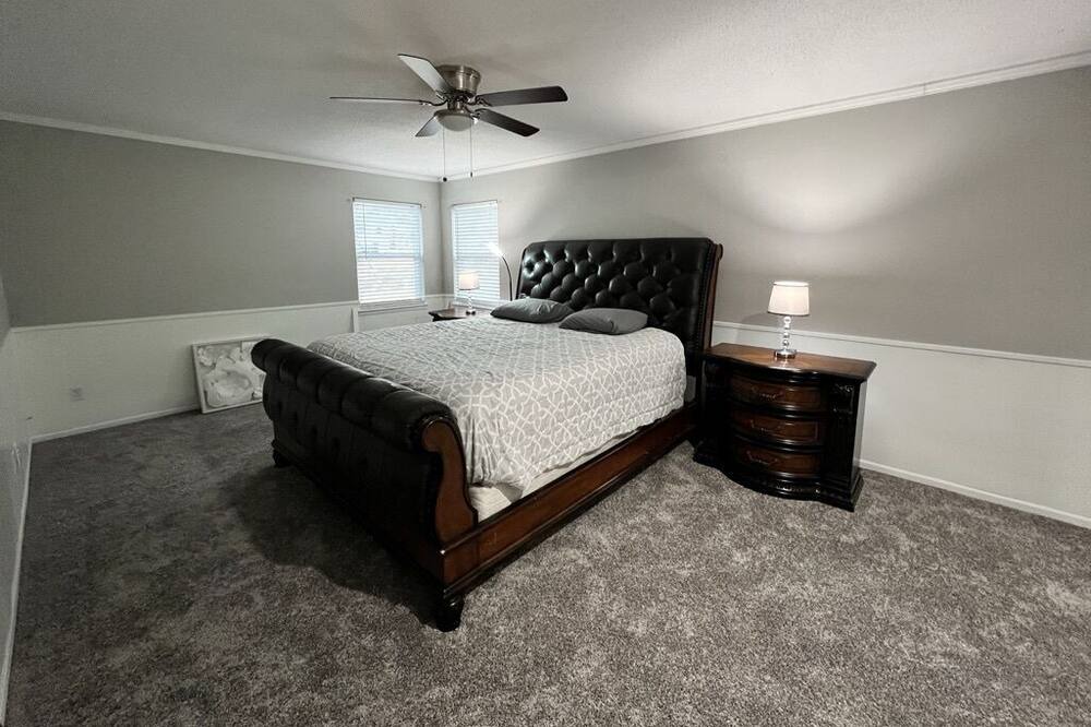 Photo of Bedroom in Shawnee