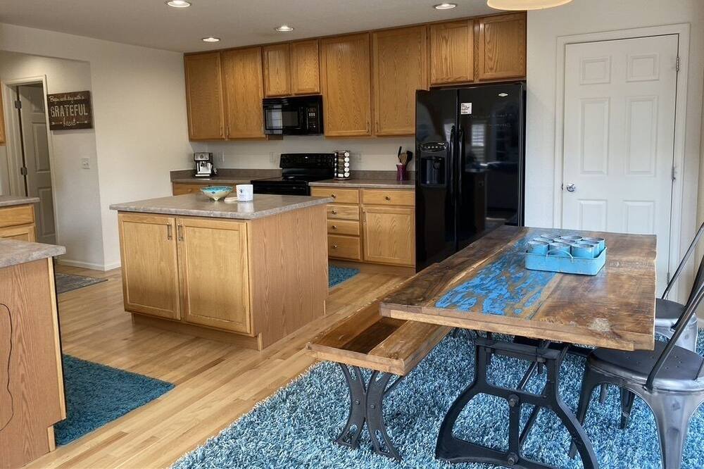 Photo of Kitchen in Foothill Green