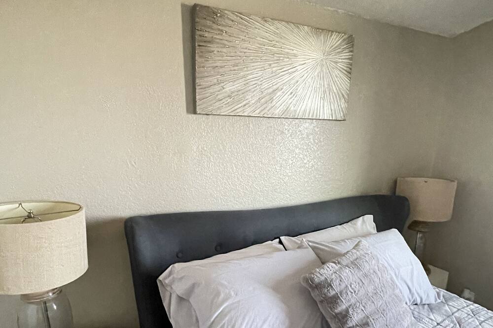 Photo of Bedroom in Northeast El Paso